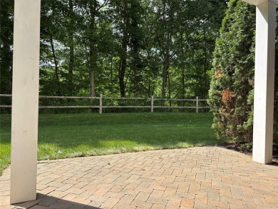 Welcome to Hollow Brook Mews - A Beautifully Maintained Toll on Hollow Brook Golf Club in New York - for sale on GolfHomes.com, golf home, golf lot
