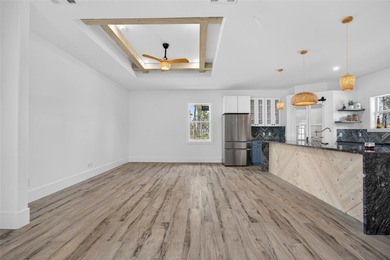 NEW CONSTRUCTION! JUST COMPLETED DOUBLE LOT 3 BEDROOM, 3 BATH, 2 on Riverwood Golf Club in Florida - for sale on GolfHomes.com, golf home, golf lot