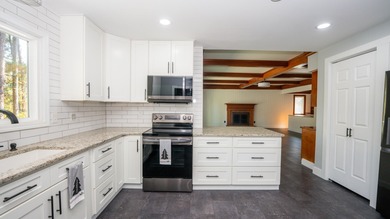 Beautiful 4-bedroom, 2.5-bath home in the desirable Woodside on Woodside Plantation Country Club in South Carolina - for sale on GolfHomes.com, golf home, golf lot