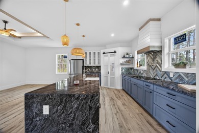 NEW CONSTRUCTION! JUST COMPLETED DOUBLE LOT 3 BEDROOM, 3 BATH, 2 on Riverwood Golf Club in Florida - for sale on GolfHomes.com, golf home, golf lot