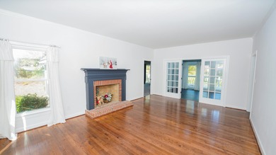 Beautiful 4-bedroom, 2.5-bath home in the desirable Woodside on Woodside Plantation Country Club in South Carolina - for sale on GolfHomes.com, golf home, golf lot