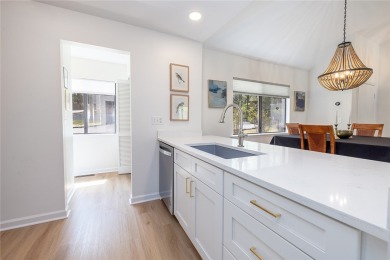 Rare opportunity in Keowee Key! This updated, fully furnished on Keowee Key Golf and Country Club in South Carolina - for sale on GolfHomes.com, golf home, golf lot