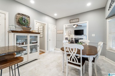 Well-maintained 3BR, 2.5BA home in the heart of Riverchase on Riverchase Country Club in Alabama - for sale on GolfHomes.com, golf home, golf lot