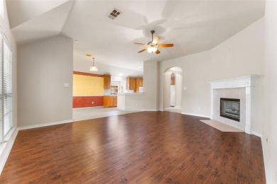 PREVIOUS BUYER financing fell through.  No fault of the house on Jim Boggs in Texas - for sale on GolfHomes.com, golf home, golf lot