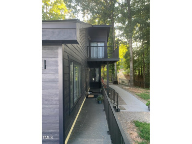 EXCITING, GORGEOUS, MOVE IN READY, MUST-SEE LAKEFRONT HOME on River Golf and Country Club at Lake Royale in North Carolina - for sale on GolfHomes.com, golf home, golf lot