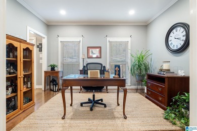 Well-maintained 3BR, 2.5BA home in the heart of Riverchase on Riverchase Country Club in Alabama - for sale on GolfHomes.com, golf home, golf lot