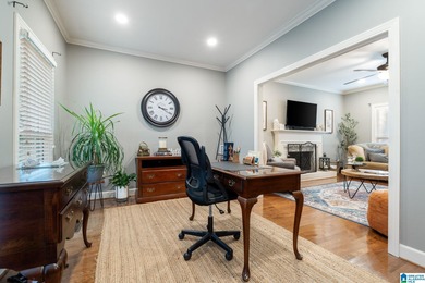 Well-maintained 3BR, 2.5BA home in the heart of Riverchase on Riverchase Country Club in Alabama - for sale on GolfHomes.com, golf home, golf lot