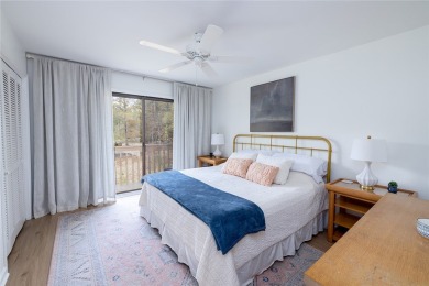 Rare opportunity in Keowee Key! This updated, fully furnished on Keowee Key Golf and Country Club in South Carolina - for sale on GolfHomes.com, golf home, golf lot