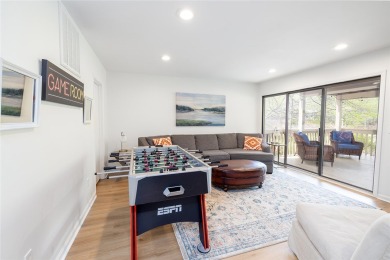 Rare opportunity in Keowee Key! This updated, fully furnished on Keowee Key Golf and Country Club in South Carolina - for sale on GolfHomes.com, golf home, golf lot