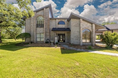 Stunningly updated home in a lakeside and golf community! on The Club At Runaway Bay in Texas - for sale on GolfHomes.com, golf home, golf lot