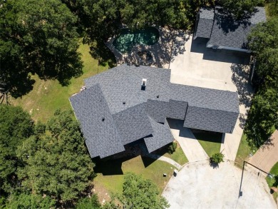 Stunningly updated home in a lakeside and golf community! on The Club At Runaway Bay in Texas - for sale on GolfHomes.com, golf home, golf lot