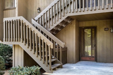 Beautifully renovated first-floor condo ideally located less on Pinehurst Resort and Country Club in North Carolina - for sale on GolfHomes.com, golf home, golf lot