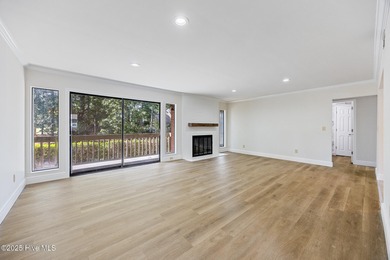 Beautifully renovated first-floor condo ideally located less on Pinehurst Resort and Country Club in North Carolina - for sale on GolfHomes.com, golf home, golf lot