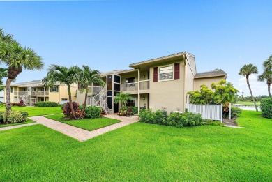Fully furnished, first-floor, true 3-bedroom condo with on  in Florida - for sale on GolfHomes.com, golf home, golf lot