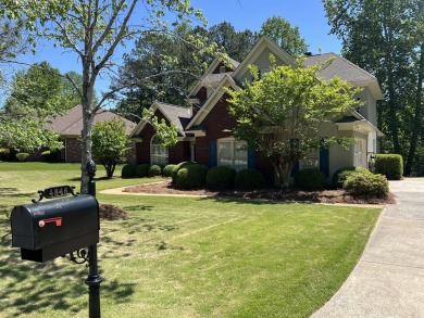 **MAPLE RIDGE** This beautifully designed 4-bedroom, 2.5-bath on Maple Ridge Golf Club in Georgia - for sale on GolfHomes.com, golf home, golf lot