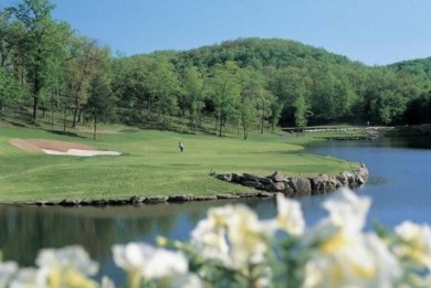Better than new construction in prestigious, golf loving on Ledgestone Country Club and Golf Course in Missouri - for sale on GolfHomes.com, golf home, golf lot