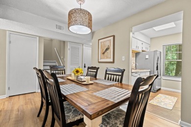 Beautiful Townhome on De Soto Golf Course - Fully Furnished on DeSoto Golf Course in Arkansas - for sale on GolfHomes.com, golf home, golf lot
