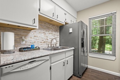 Beautiful Townhome on De Soto Golf Course - Fully Furnished on DeSoto Golf Course in Arkansas - for sale on GolfHomes.com, golf home, golf lot