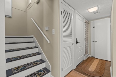 Beautiful Townhome on De Soto Golf Course - Fully Furnished on DeSoto Golf Course in Arkansas - for sale on GolfHomes.com, golf home, golf lot