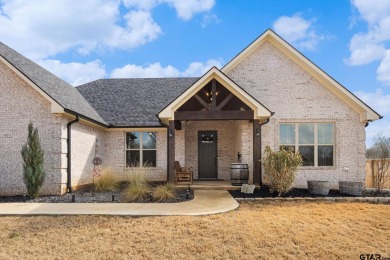 Awesome 4 bedroom 2 bath home in a new subdivision conveniently on Oak Hurst Golf Course in Texas - for sale on GolfHomes.com, golf home, golf lot