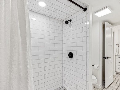 Perfectly positioned along the 18th fairway of Lake Toxaway's on Lake Toxaway Country Club in North Carolina - for sale on GolfHomes.com, golf home, golf lot