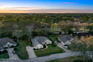 Located on a quiet cul-de-sac, this beautiful all brick 4 bed, 2 on Windsor Parke Golf Club in Florida - for sale on GolfHomes.com, golf home, golf lot