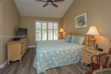 True townhouse with no one above or below you. Nicely remodeled on Shipyard Golf Club in South Carolina - for sale on GolfHomes.com, golf home, golf lot