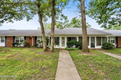 This spacious Baronet model offers 2 bedrooms, 1 bath, 1 car on Greenbriar Woodlands in New Jersey - for sale on GolfHomes.com, golf home, golf lot