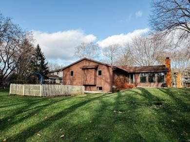 You don't want to miss this 3 BR, 2.5 BA open concept ranch home on Oneida Golf and Country Club in Wisconsin - for sale on GolfHomes.com, golf home, golf lot