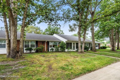 This spacious Baronet model offers 2 bedrooms, 1 bath, 1 car on Greenbriar Woodlands in New Jersey - for sale on GolfHomes.com, golf home, golf lot