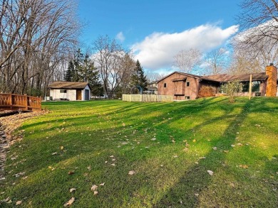 You don't want to miss this 3 BR, 2.5 BA open concept ranch home on Oneida Golf and Country Club in Wisconsin - for sale on GolfHomes.com, golf home, golf lot