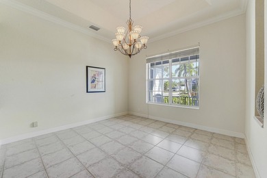 Your chance to live close to it all... a fine golf course and on Hobe Sound Golf Club in Florida - for sale on GolfHomes.com, golf home, golf lot