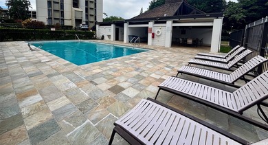 Excellent location, minutes to Pearl ridge shopping Center on Pearl Country Club in Hawaii - for sale on GolfHomes.com, golf home, golf lot