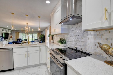 Welcome to Hunters Run Country Club! This spacious 2-bedroom on Hunters Run Golf and Country Club in Florida - for sale on GolfHomes.com, golf home, golf lot