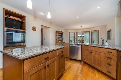 It's hard to believe this home was built in 1994 given the on Eagle Ridge Inn and Resort in Illinois - for sale on GolfHomes.com, golf home, golf lot
