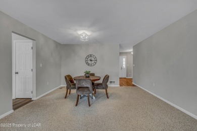 Enjoy maintenance free living in this beautiful 3 bed 2 bath on Sand Springs Country Club in Pennsylvania - for sale on GolfHomes.com, golf home, golf lot