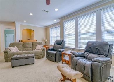 Charming First-Level Townhouse in Braemar Creek. This inviting on Williamsburg National Golf Club in Virginia - for sale on GolfHomes.com, golf home, golf lot