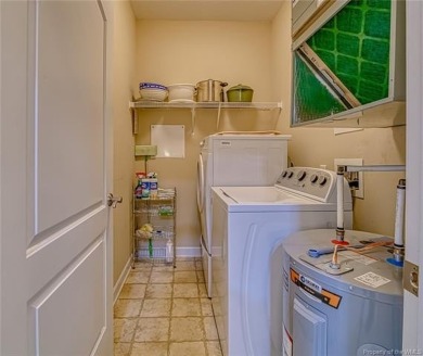 Charming First-Level Townhouse in Braemar Creek. This inviting on Williamsburg National Golf Club in Virginia - for sale on GolfHomes.com, golf home, golf lot
