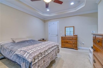 Charming First-Level Townhouse in Braemar Creek. This inviting on Williamsburg National Golf Club in Virginia - for sale on GolfHomes.com, golf home, golf lot