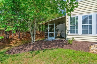 Charming First-Level Townhouse in Braemar Creek. This inviting on Williamsburg National Golf Club in Virginia - for sale on GolfHomes.com, golf home, golf lot