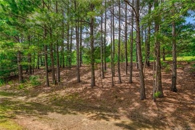 Charming First-Level Townhouse in Braemar Creek. This inviting on Williamsburg National Golf Club in Virginia - for sale on GolfHomes.com, golf home, golf lot