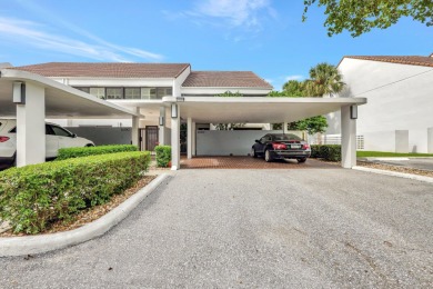 This 3 bed 3 1/2 bath,2632 sq.ft.townhome with expansive golf on The President Country Club in Florida - for sale on GolfHomes.com, golf home, golf lot