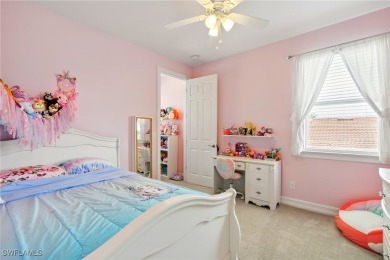 This 5 bed, 4.5 bath home sits in a quiet cul-de-sac in the on Royal Tee Country Club in Florida - for sale on GolfHomes.com, golf home, golf lot