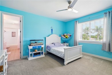 This 5 bed, 4.5 bath home sits in a quiet cul-de-sac in the on Royal Tee Country Club in Florida - for sale on GolfHomes.com, golf home, golf lot