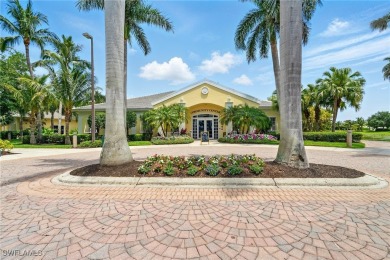 This 5 bed, 4.5 bath home sits in a quiet cul-de-sac in the on Royal Tee Country Club in Florida - for sale on GolfHomes.com, golf home, golf lot