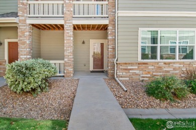 Welcome to this stunning Summer Park end-unit, ground-floor on Boomerang Links in Colorado - for sale on GolfHomes.com, golf home, golf lot