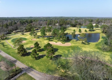 Don't miss this sought-after garden home located in the on Hide-A-Way Lake Golf Course in Texas - for sale on GolfHomes.com, golf home, golf lot