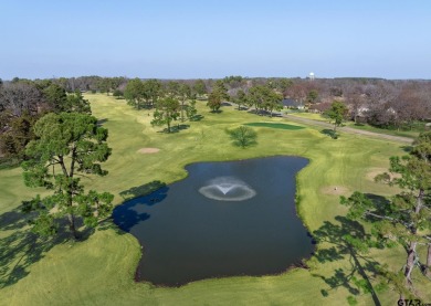 Don't miss this sought-after garden home located in the on Hide-A-Way Lake Golf Course in Texas - for sale on GolfHomes.com, golf home, golf lot