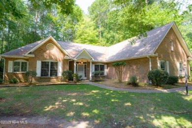 Priced to sell! Don't miss this incredible opportunity! This on Sound Golf Links at Albemarle Plantation in North Carolina - for sale on GolfHomes.com, golf home, golf lot