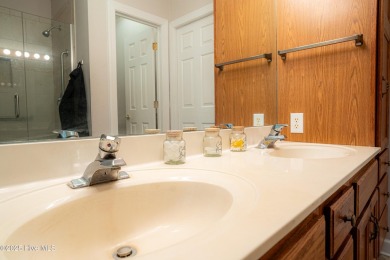 Priced to sell! Don't miss this incredible opportunity! This on Sound Golf Links at Albemarle Plantation in North Carolina - for sale on GolfHomes.com, golf home, golf lot